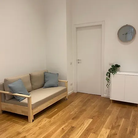 Apartment Russo15 Milan